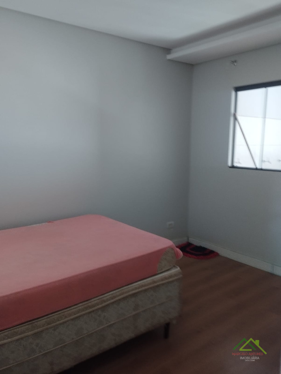 Casa com 3 quartos e 1 suíte Imagens do imóveis Casa com 3 quartos e 1 suíte
