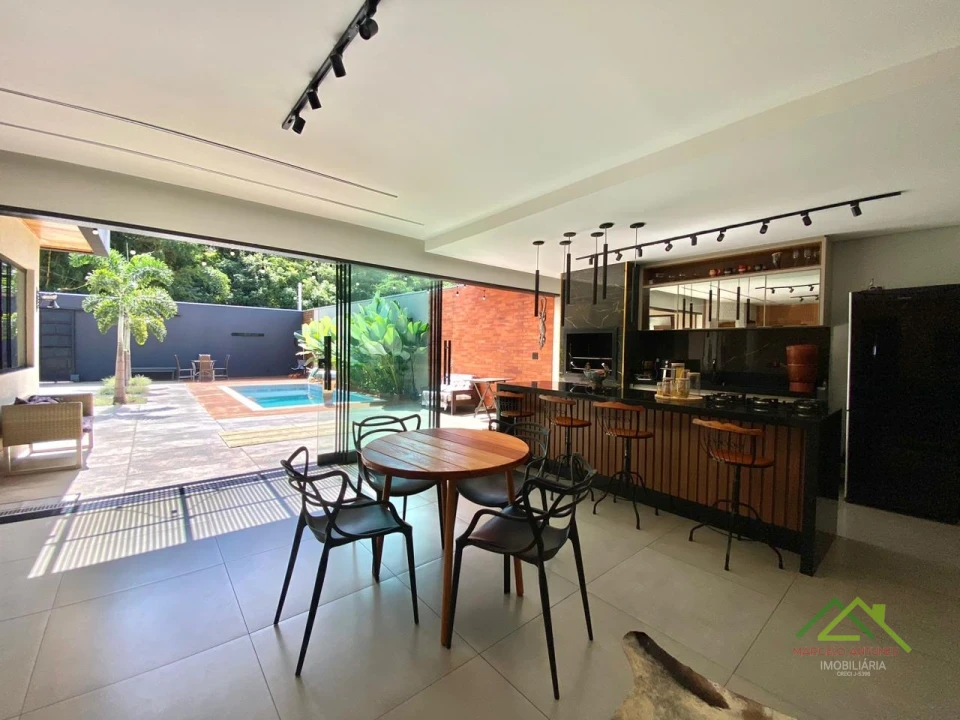 Imagens do imóveis Casa com 2 quartos e piscina em Cambé