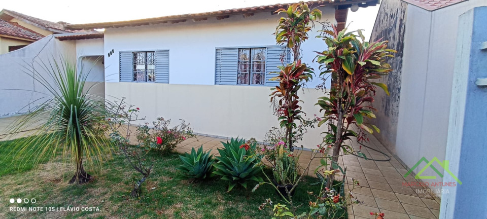 Casa com 4 quartos e 2 suítes Imagens do imóveis Casa com 4 quartos e 2 suítes