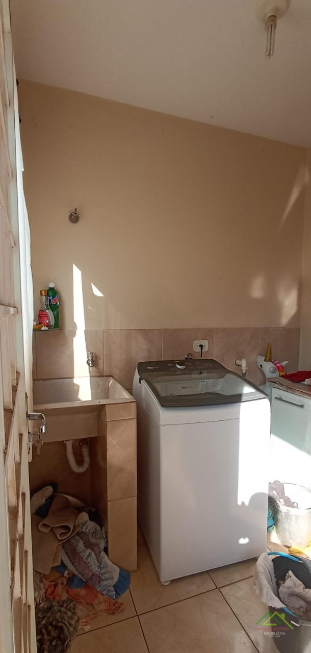 Casa com 3 quartos e 1 suíte e piscina em Cambé/PR Imagens do imóveis Casa com 3 quartos e 1 suíte e piscina em Cambé/PR
