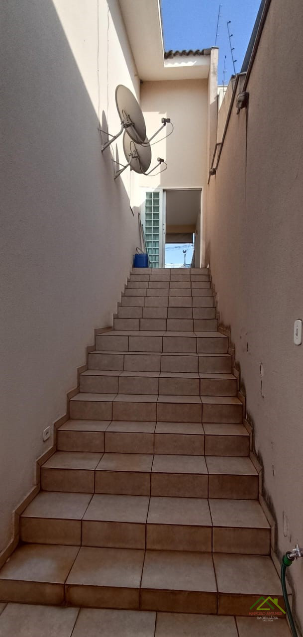 Casa com 3 quartos e 1 suíte e piscina em Cambé/PR Imagens do imóveis Casa com 3 quartos e 1 suíte e piscina em Cambé/PR