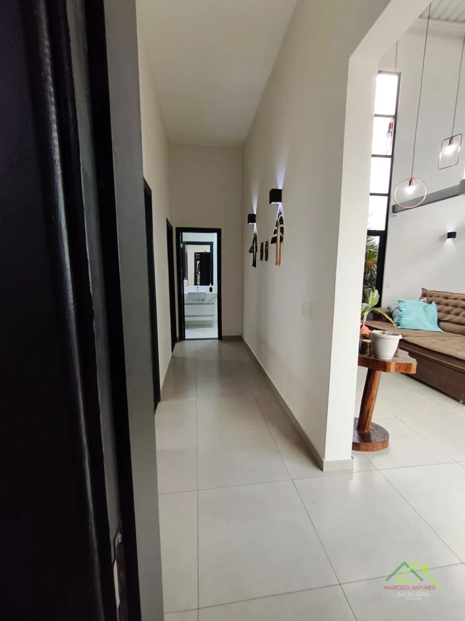 Imagens do imóveis Casa alto padrão com3 quartos e uma suíte no condo. Morada das Flores em Cambé