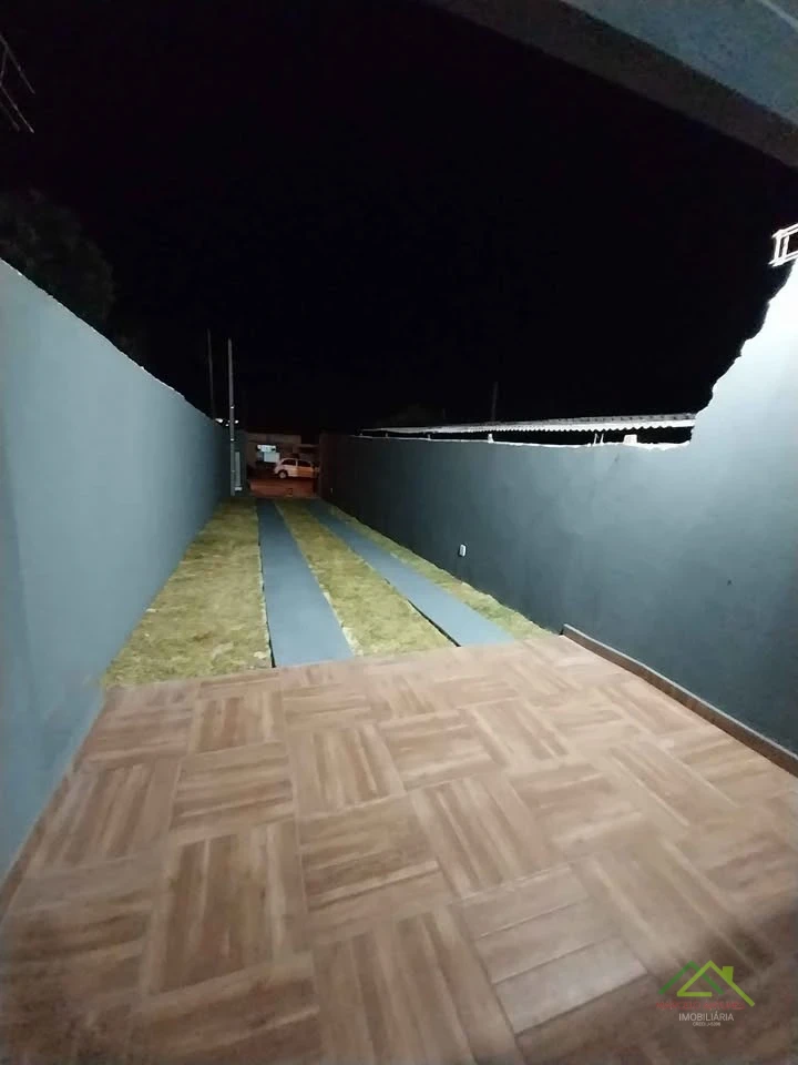 Imagens do imóveis 2 Casas em terreno de 250m² no Jd. Andaluzia em Cambé