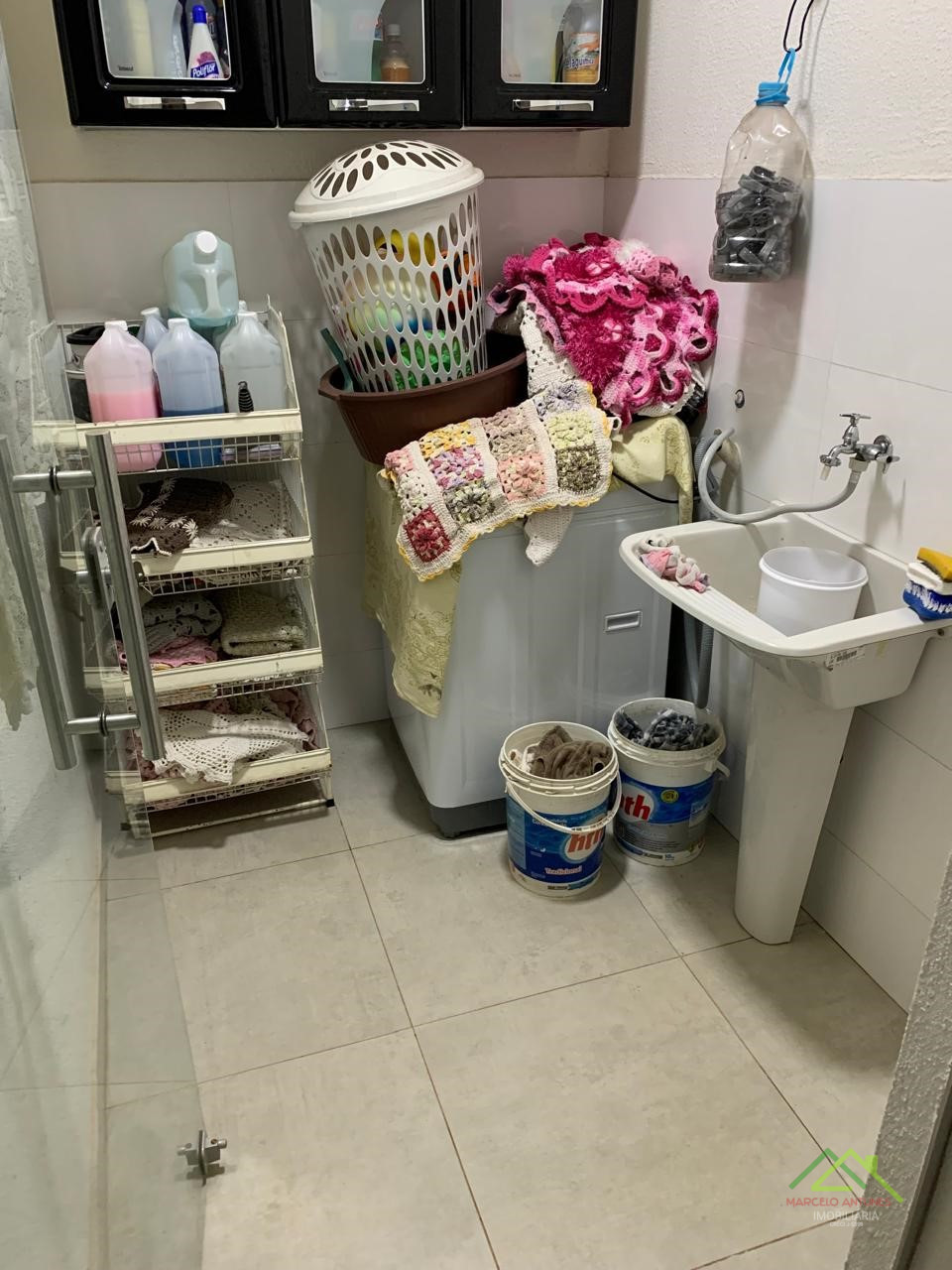 Sobrado Geminado com 4 quartos e 3 suítes. Imagens do imóveis Sobrado Geminado com 4 quartos e 3 suítes.