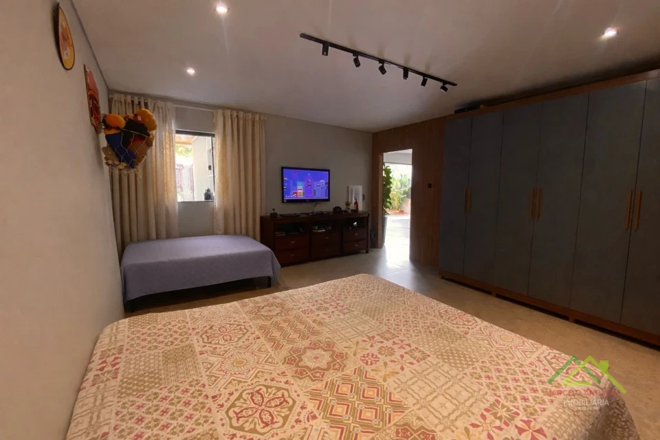 Imagens do imóveis Casa com 2 quartos e piscina em Cambé