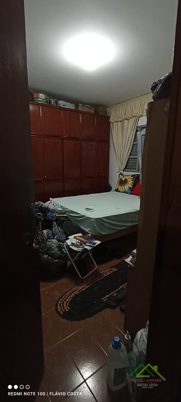 Casa com 4 quartos e 2 suítes Imagens do imóveis Casa com 4 quartos e 2 suítes