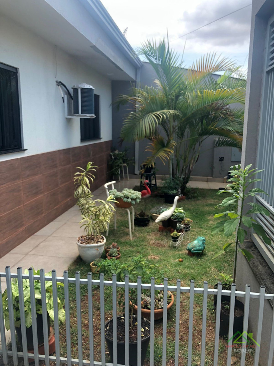 Casa c/ piscina 3 quartos uma suíte em Cambé Imagens do imóveis Casa c/ piscina 3 quartos uma suíte em Cambé