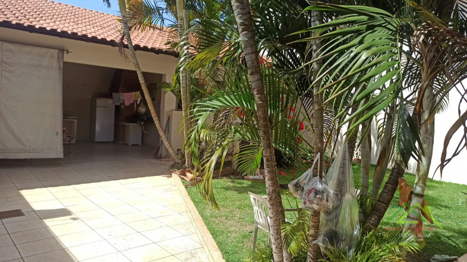 Casa com 3 quartos e 1 suíte Imagens do imóveis Casa com 3 quartos e 1 suíte