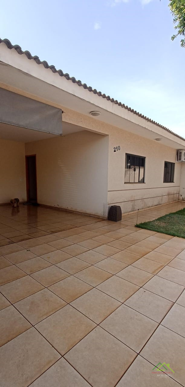Casa com 3 quartos e 1 suíte e piscina em Cambé/PR Imagens do imóveis Casa com 3 quartos e 1 suíte e piscina em Cambé/PR