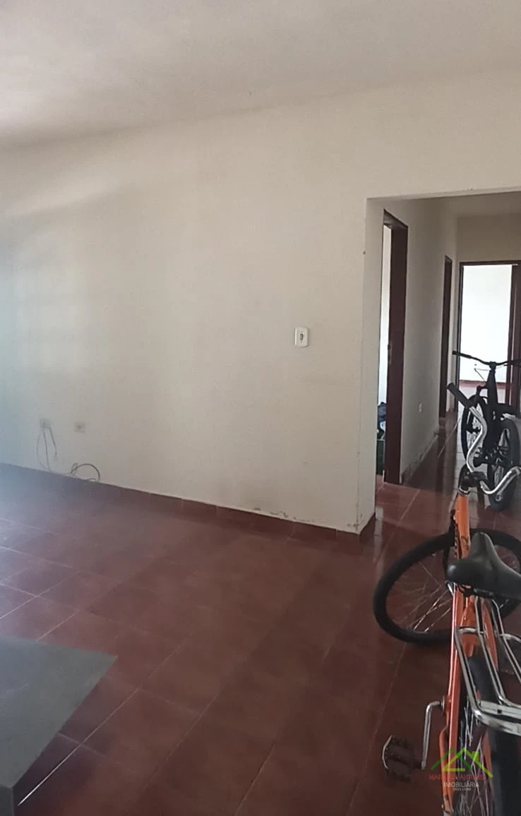 Imagens do imóveis Edícula com 2 quartos em terreno de 608m² em Cambé