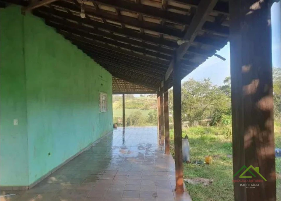 Imagens do imóveis Chácara na Estrada do Limoeiro em Londrina.