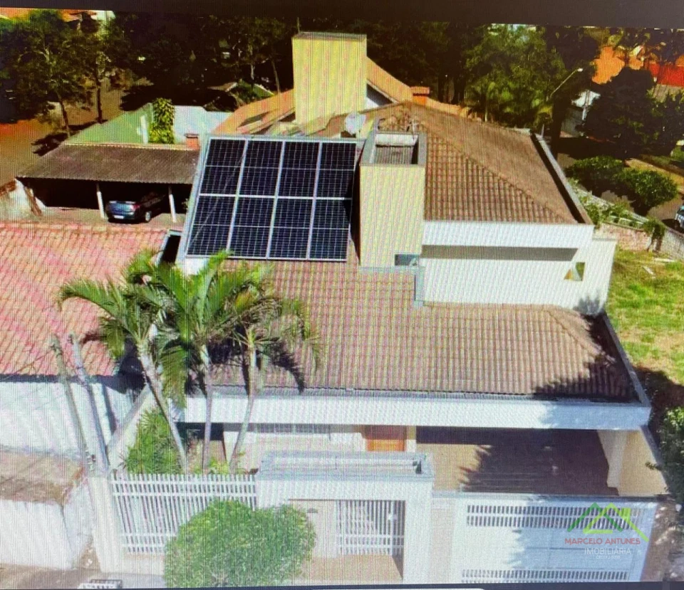 Imagens do imóveis Sobrado padrão com 3 quartos e suíte com closet em Cambé/PR
