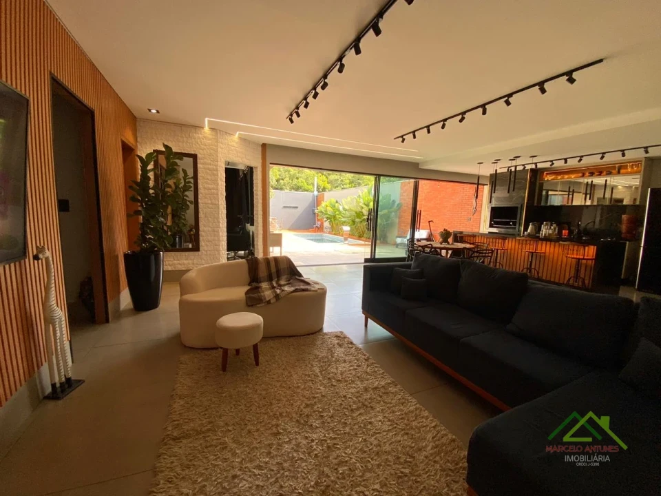 Imagens do imóveis Casa com 2 quartos e piscina em Cambé