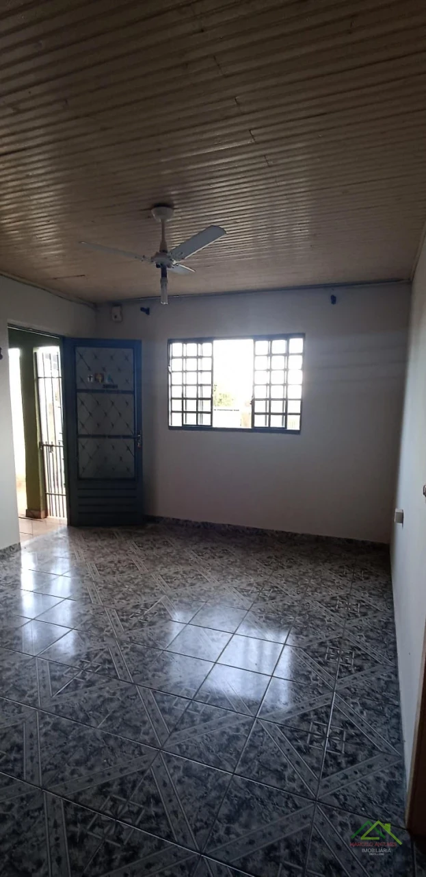Imagens do imóveis Casa com 3 quartos e edícula nos fundos em Cambé