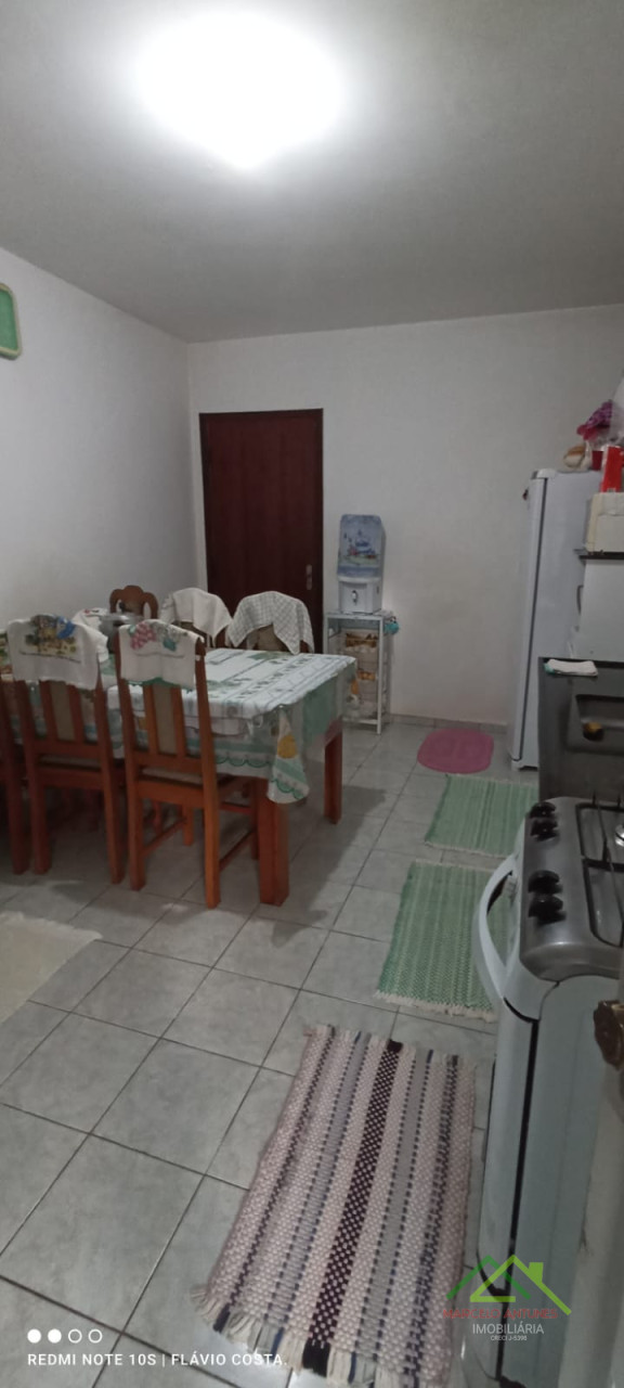 Casa com 4 quartos e 2 suítes Imagens do imóveis Casa com 4 quartos e 2 suítes