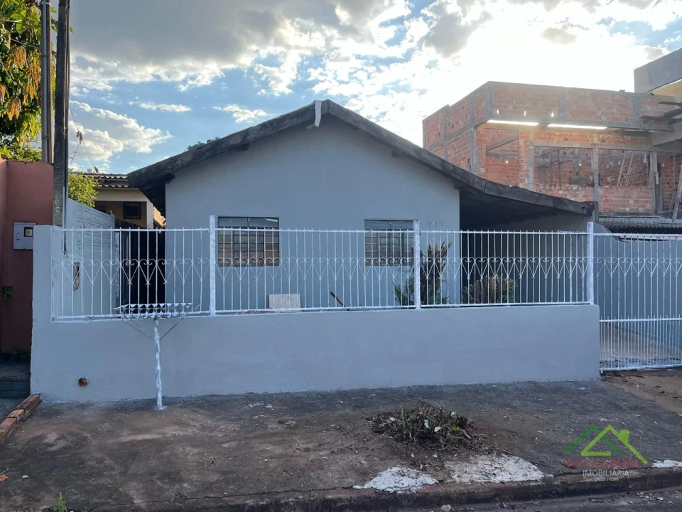 Imagens do imóveis Casa com dependência nos fundos em Cambé