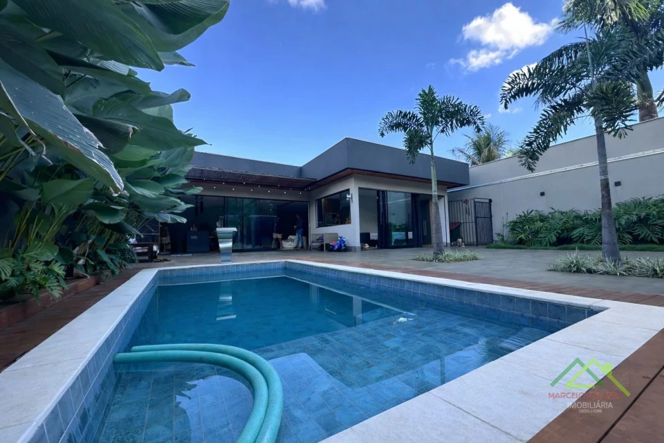 Imagens do imóveis Casa com 2 quartos e piscina em Cambé