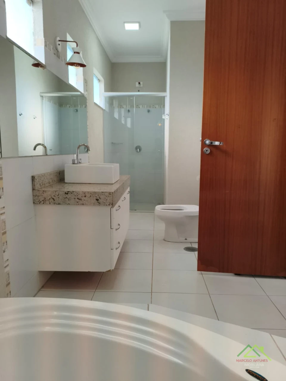 Imagens do imóveis Casa Alto Padrão com3 quartos e suíte máster