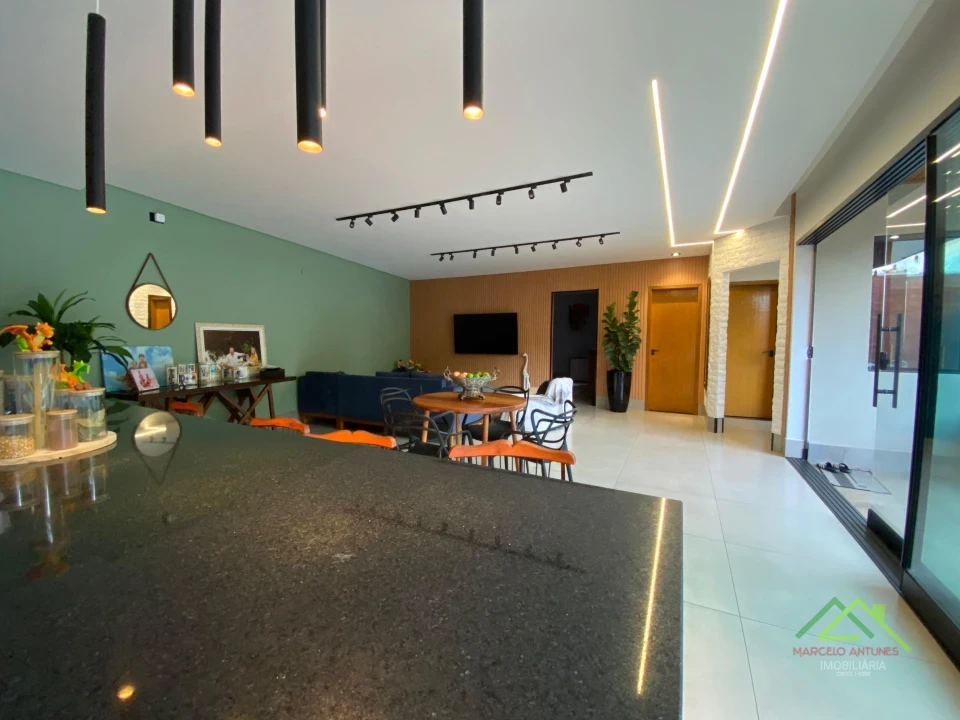 Imagens do imóveis Casa com 2 quartos e piscina em Cambé