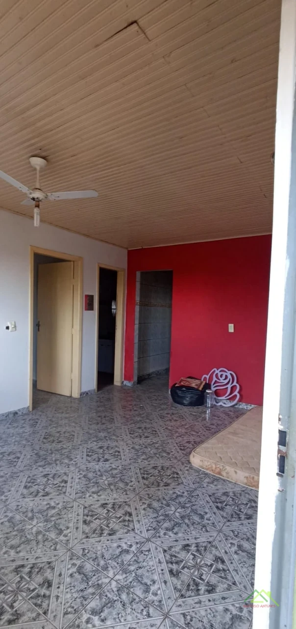 Imagens do imóveis Casa com 3 quartos e edícula nos fundos em Cambé