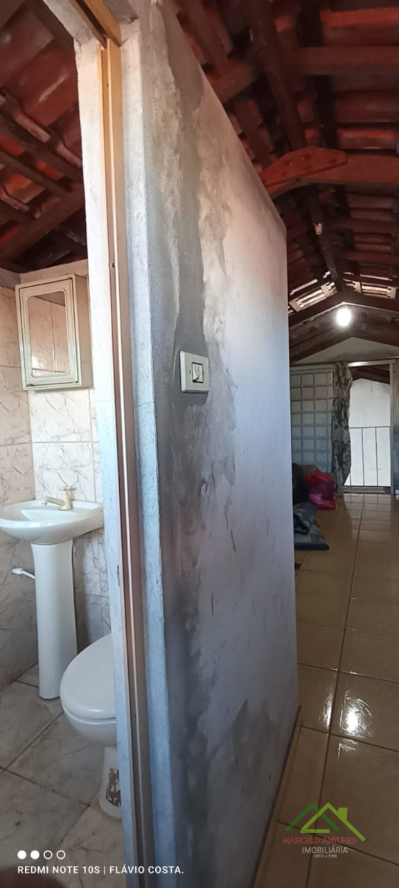 Casa com 4 quartos e 2 suítes Imagens do imóveis Casa com 4 quartos e 2 suítes