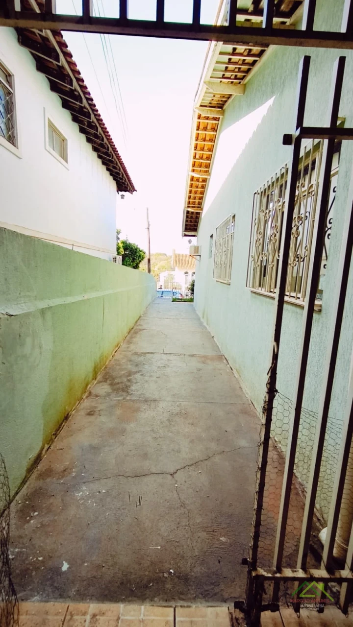 Imagens do imóveis Casa com 4 quartos e 1 suíte em Ibiporã