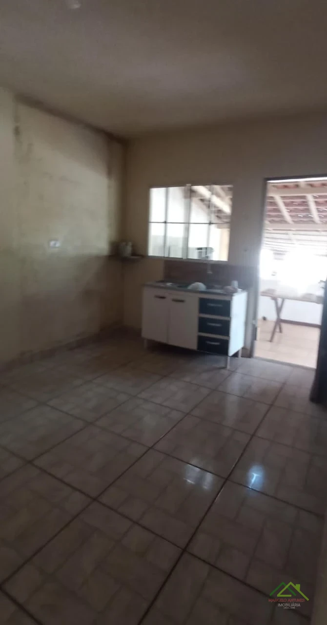 Imagens do imóveis Edícula com 2 quartos em terreno de 608m² em Cambé