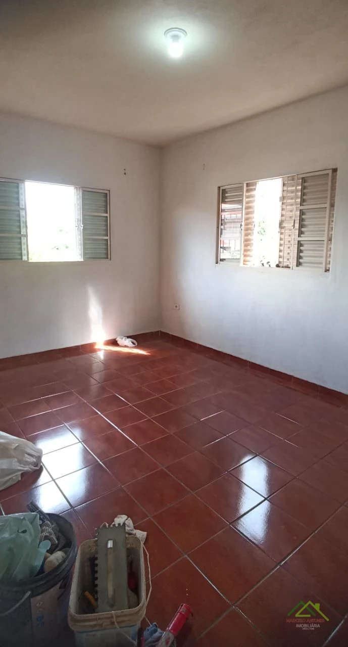 Imagens do imóveis Edícula com 2 quartos em terreno de 608m² em Cambé