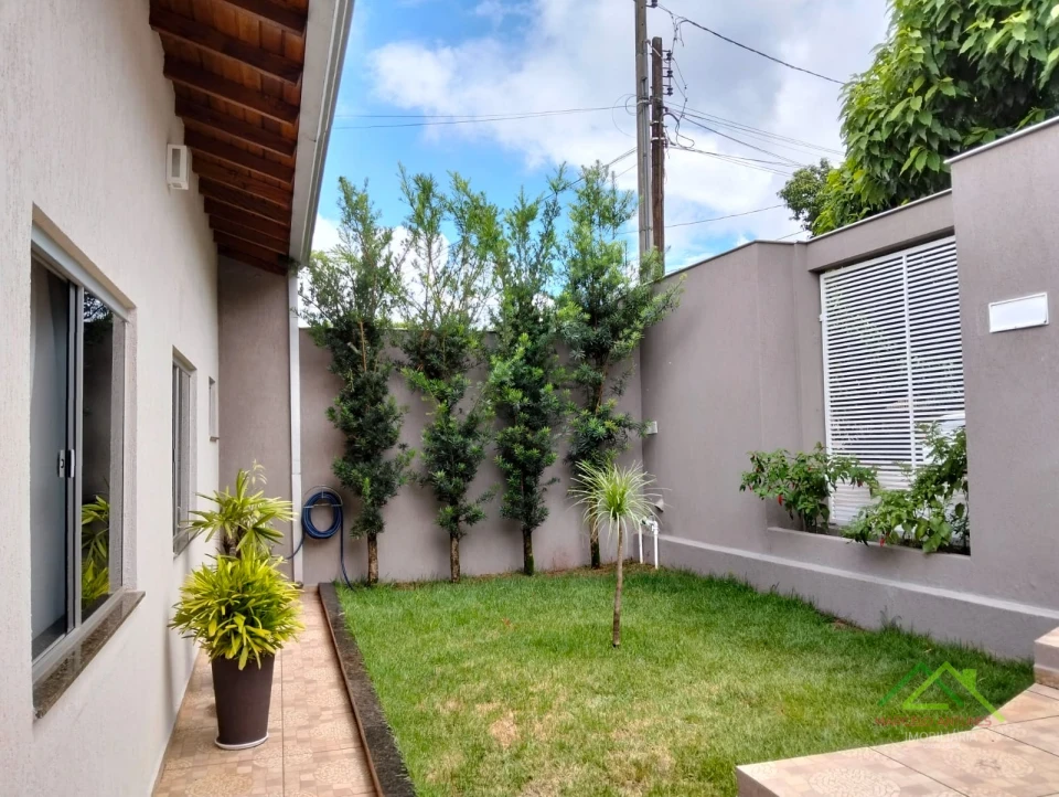 Imagens do imóveis Casa com 3 quartos e 1 suíte no Jd Alvorada em Cambé/PR