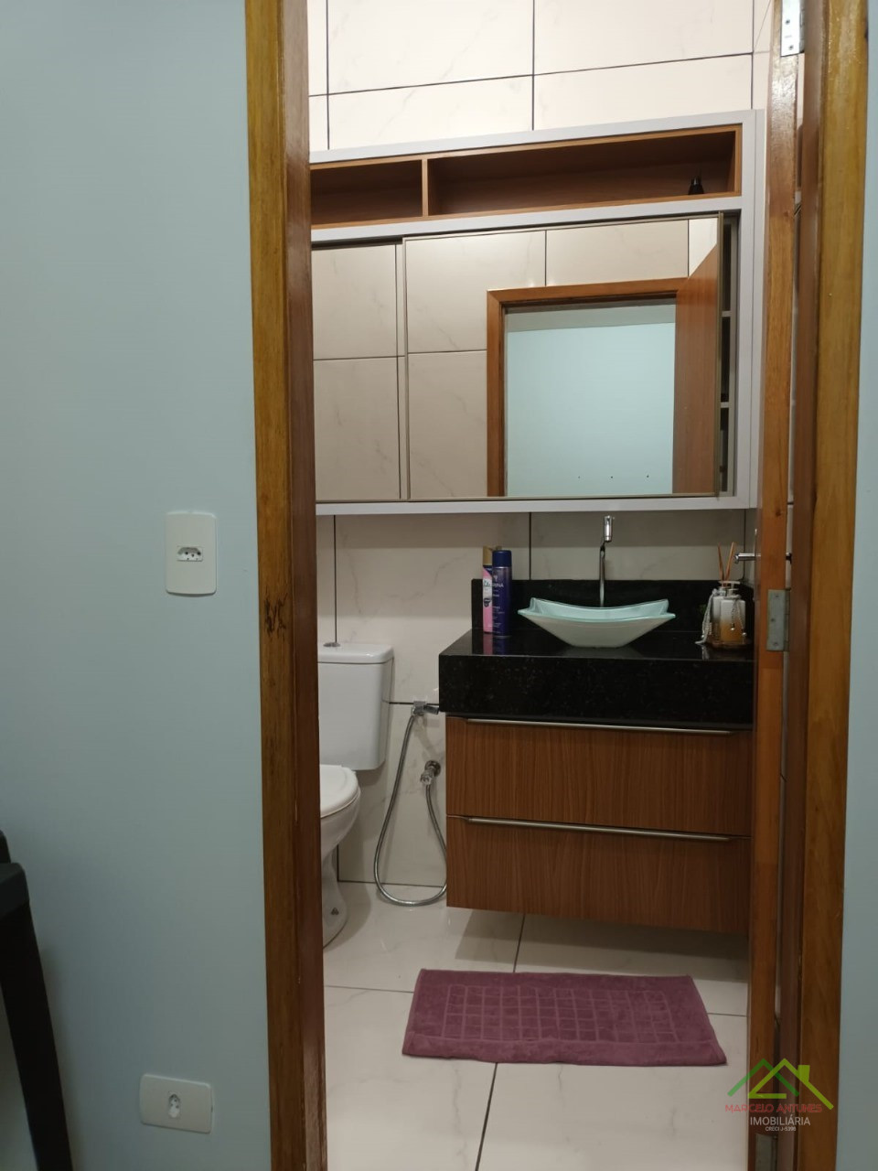 Casa com 3 quartos e 1 suíte Imagens do imóveis Casa com 3 quartos e 1 suíte