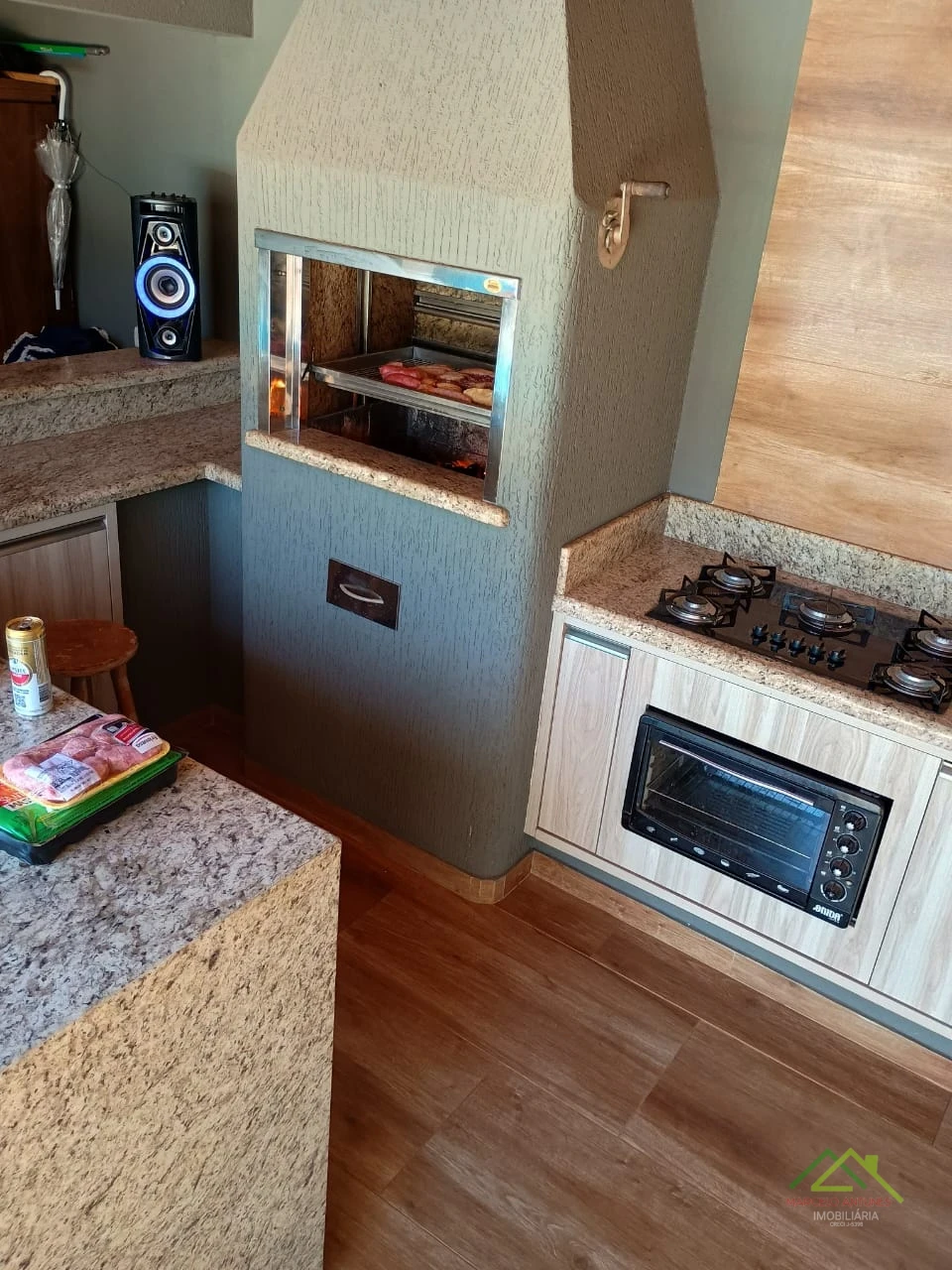 Imagens do imóveis Casa c/ piscina 3 quartos uma suíte com hidro e closet Jd Alvorada em Cambé