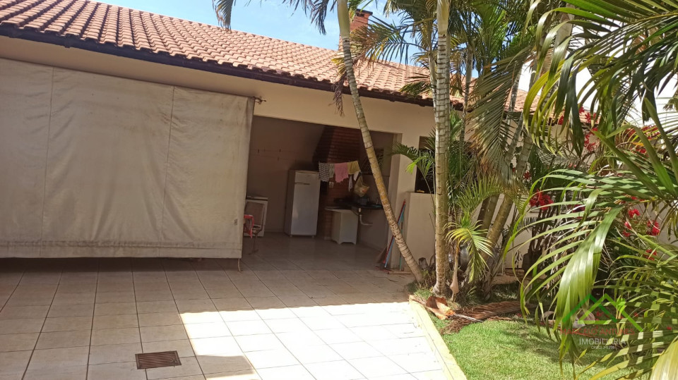 Casa com 3 quartos e 1 suíte Imagens do imóveis Casa com 3 quartos e 1 suíte