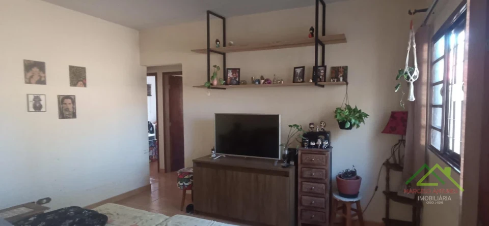 Imagens do imóveis Casa com 2 quartos terreno inteiro em Bairro próximo ao Centro de Rolândia