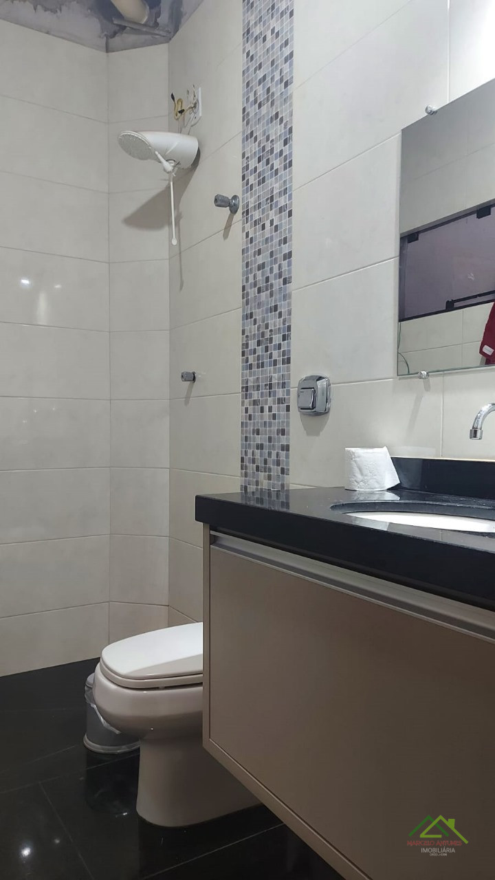 Casa com 2 suíte, uma com closet Imagens do imóveis Casa com 2 suíte, uma com closet