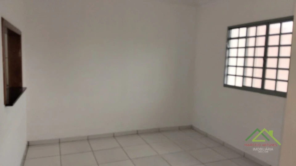Imagens do imóveis Sobrado com 3 quartos sendo uma suíte no Res. Abussafe em Cambé