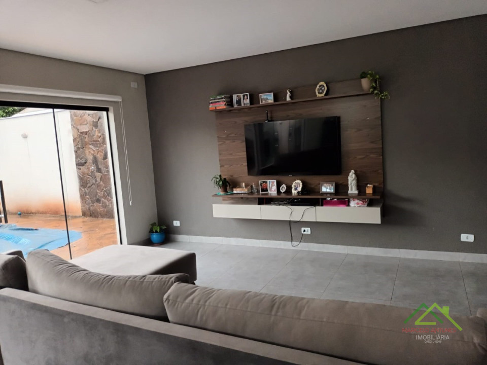 Casa com 3 quartos e 1 suíte Imagens do imóveis Casa com 3 quartos e 1 suíte