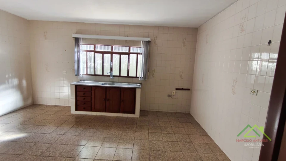 Imagens do imóveis Casa com 4 quartos e 1 suíte em Ibiporã