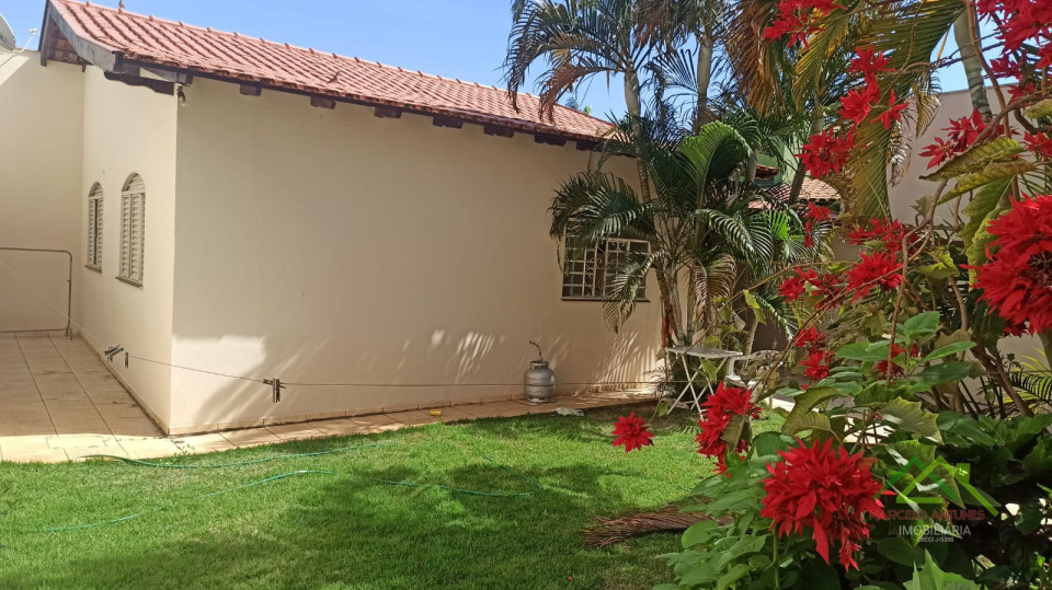 Casa com 3 quartos e 1 suíte Imagens do imóveis Casa com 3 quartos e 1 suíte