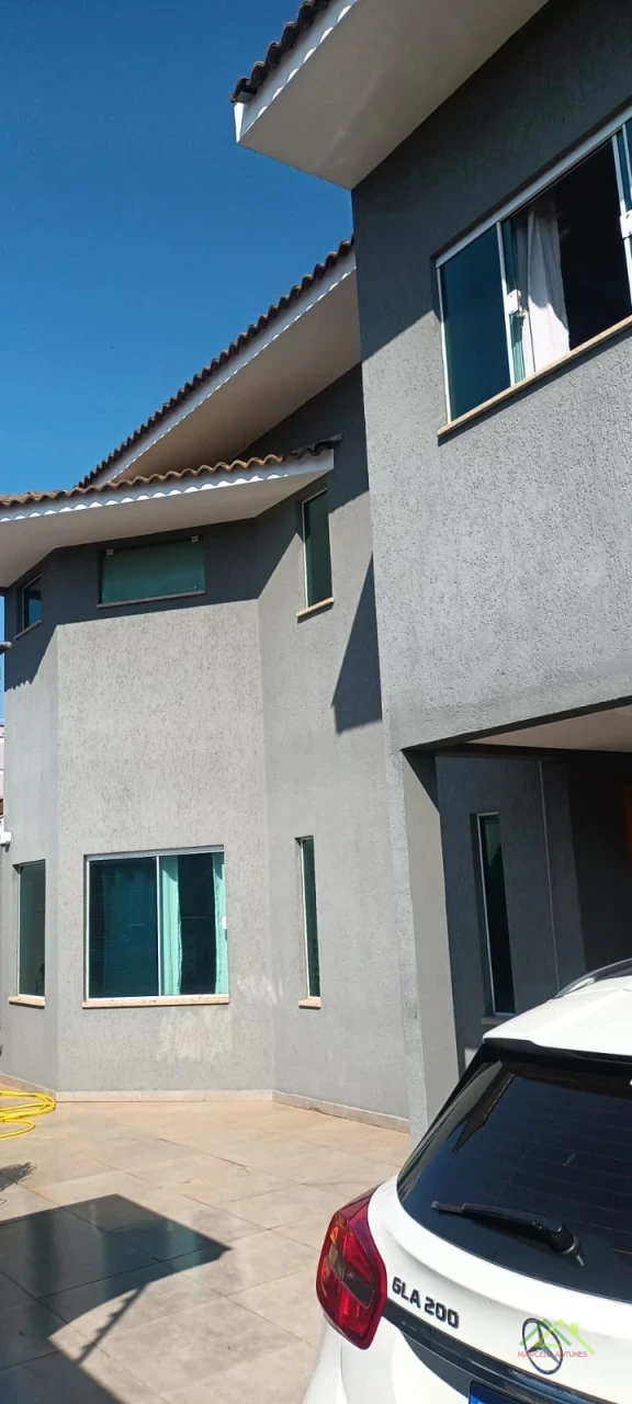 Imagens do imóveis Casa c/ piscina 3 quartos uma suíte com hidro e closet Jd Alvorada em Cambé