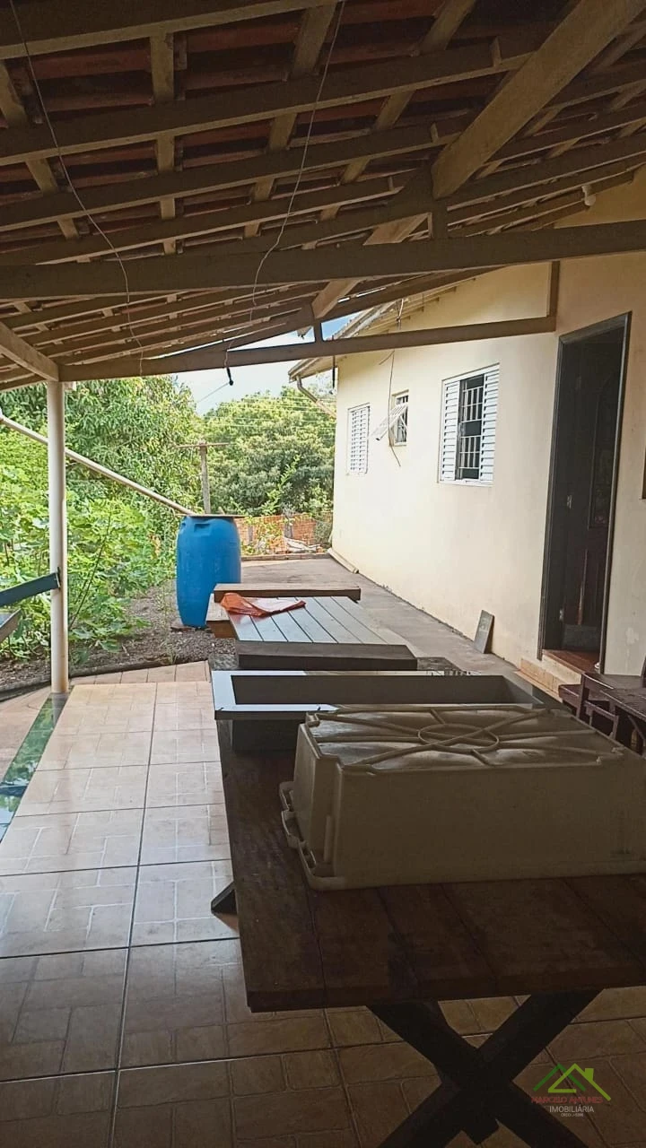 Imagens do imóveis Edícula com 2 quartos em terreno de 608m² em Cambé