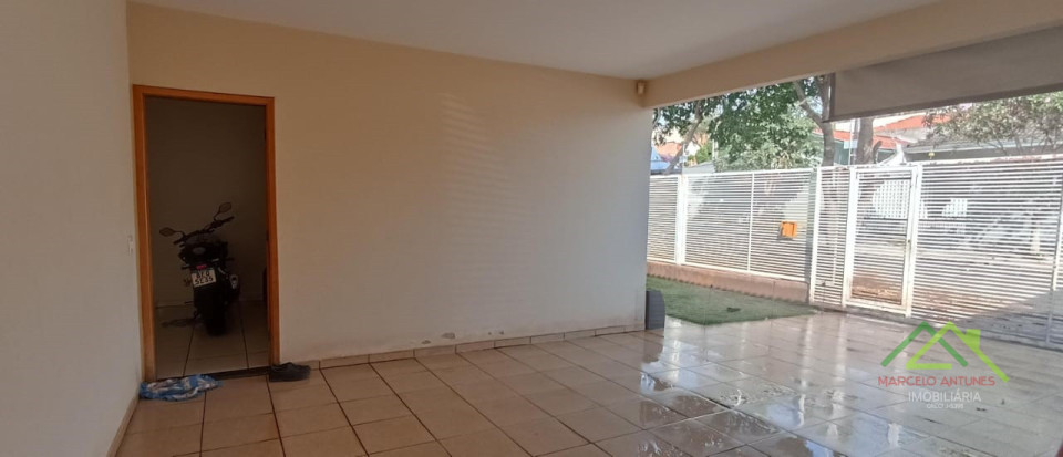 Casa com 3 quartos e 1 suíte e piscina em Cambé/PR Imagens do imóveis Casa com 3 quartos e 1 suíte e piscina em Cambé/PR