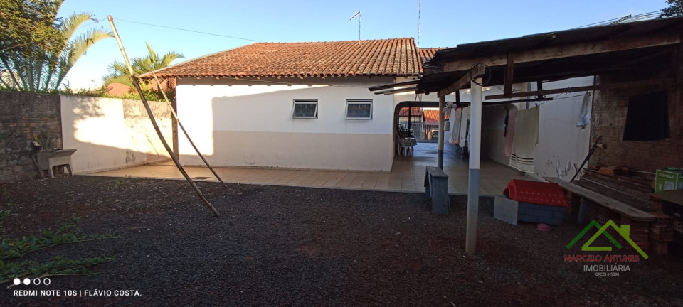 Casa com 4 quartos e 2 suítes Imagens do imóveis Casa com 4 quartos e 2 suítes