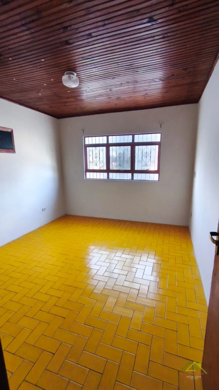 Imagens do imóveis Casa com 4 quartos e 1 suíte em Ibiporã