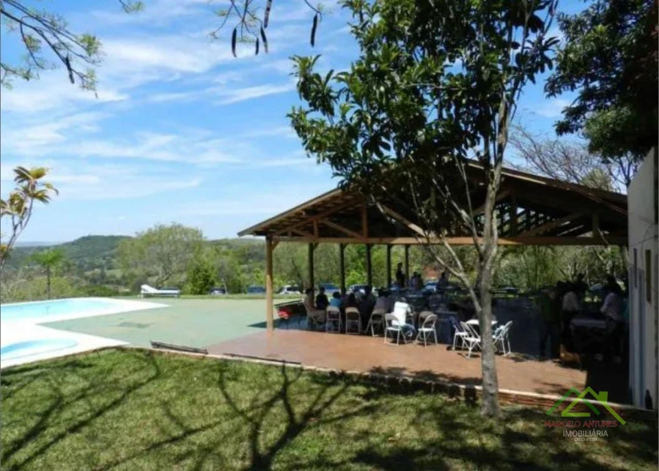 Imagens do imóveis Chácara na Estrada do Limoeiro em Londrina.