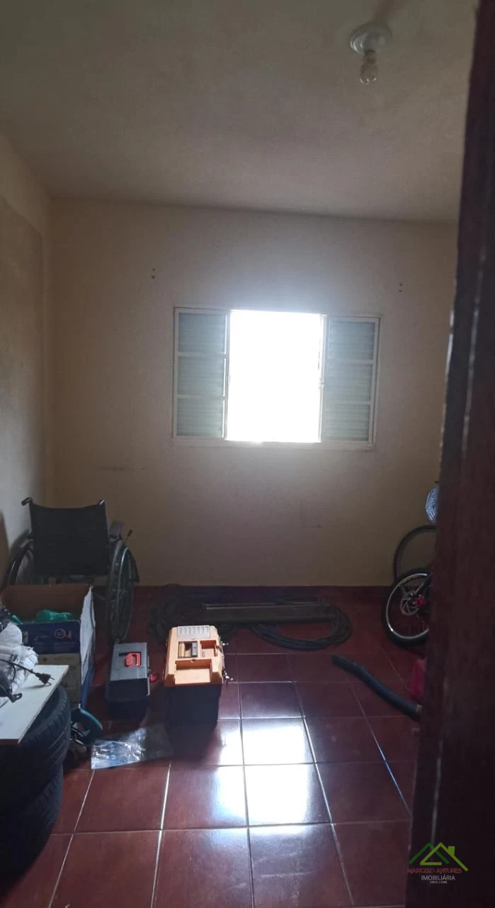 Imagens do imóveis Edícula com 2 quartos em terreno de 608m² em Cambé