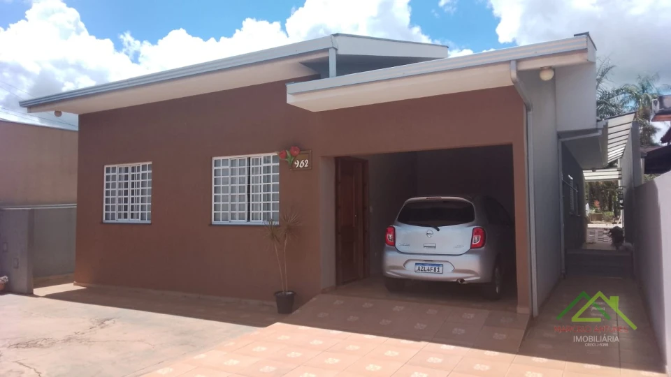 Imagens do imóveis Casa com 3 quartos e 1 suíte em Arapongas