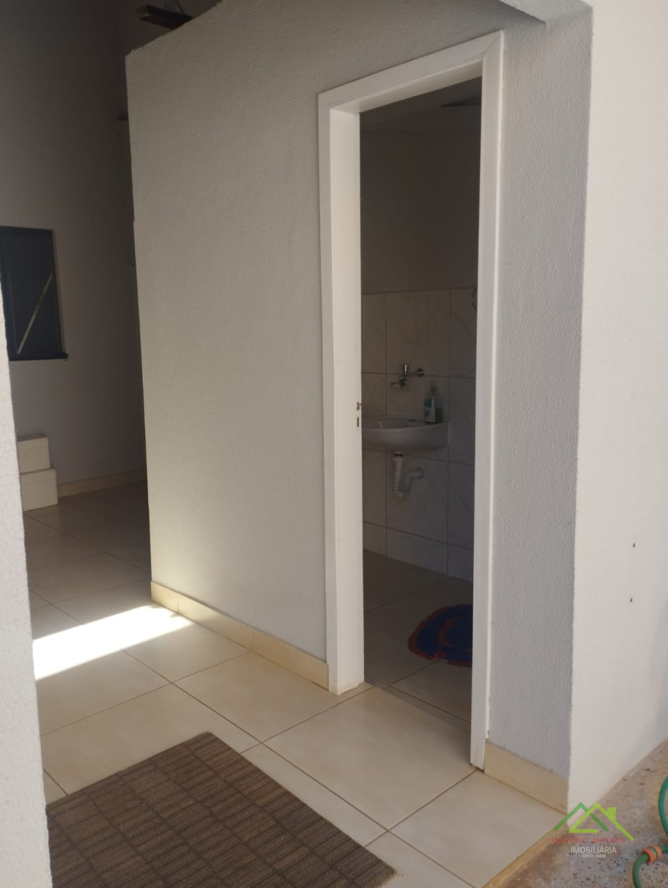 Casa com 3 quartos e 1 suíte Imagens do imóveis Casa com 3 quartos e 1 suíte