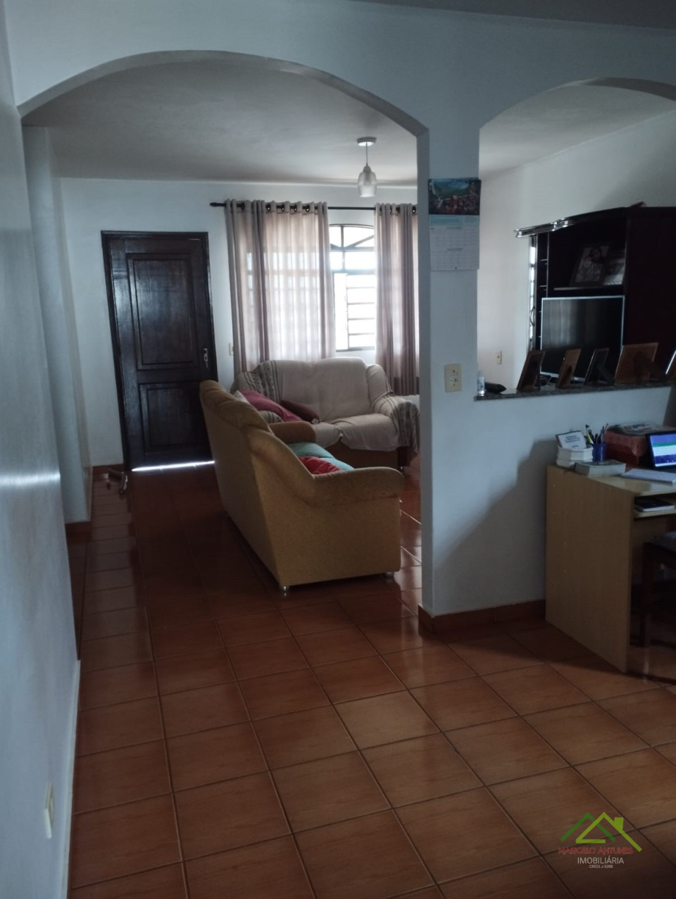 Casa com 3 quartos e uma suíte próxima ao Centro de Cambé Imagens do imóveis Casa com 3 quartos e uma suíte próxima ao Centro de Cambé