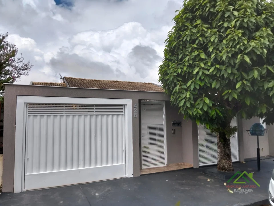 Imagens do imóveis Casa com 3 quartos e 1 suíte no Jd Alvorada em Cambé/PR