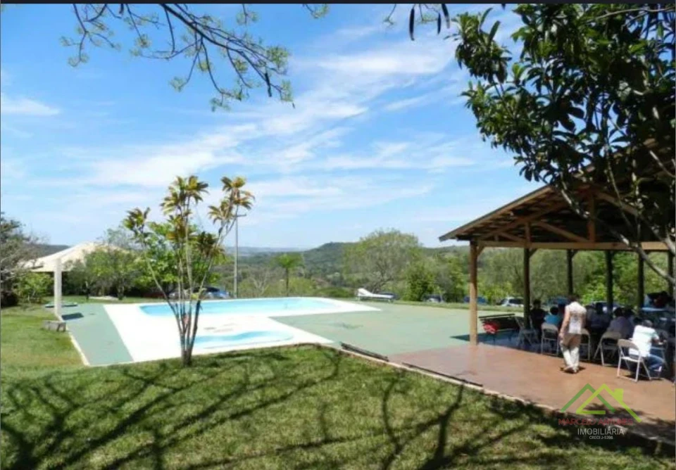 Imagens do imóveis Chácara na Estrada do Limoeiro em Londrina.